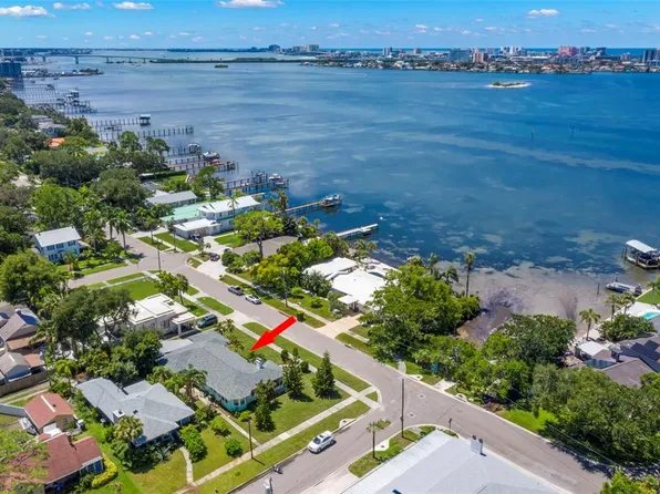 1815 Sunset Dr, Clearwater, FL 33755