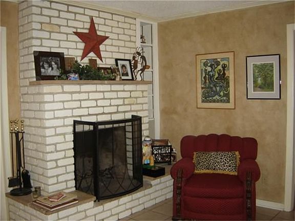 3rd image of 7018 Hartland Ave