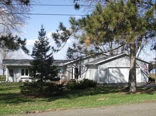 W11452 Bay Dr, Lodi, WI 53555