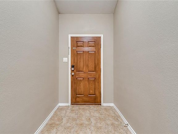 2nd image of 1739 Park Trails Blvd
