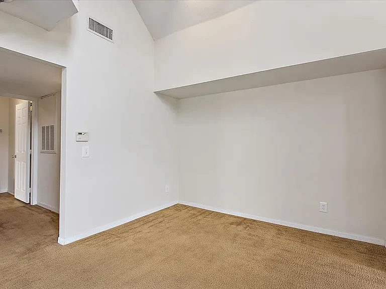 13703 Richmond Park Dr N #1706 — Photo 6