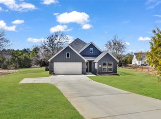 2044 Redemption Dr, Weatherford, TX 76088