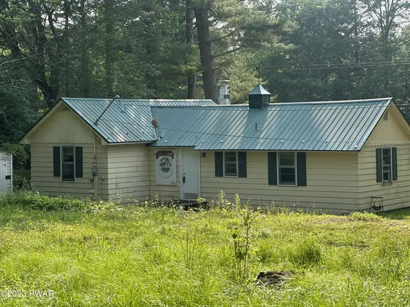 103 Squaw Hollow Trl, Dingmans Ferry, PA 18328