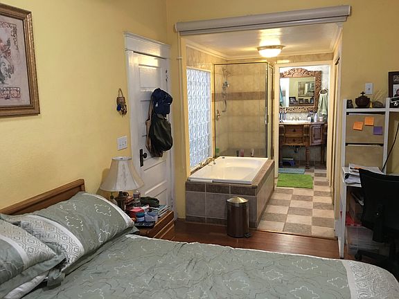 5th image of 360 W 6th St #House