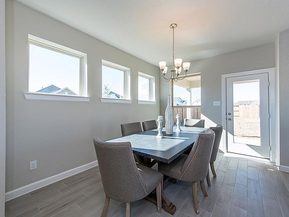 The Edgeport - Dining Room