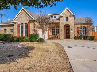 2203 Talon St, Grand Prairie, TX 75052