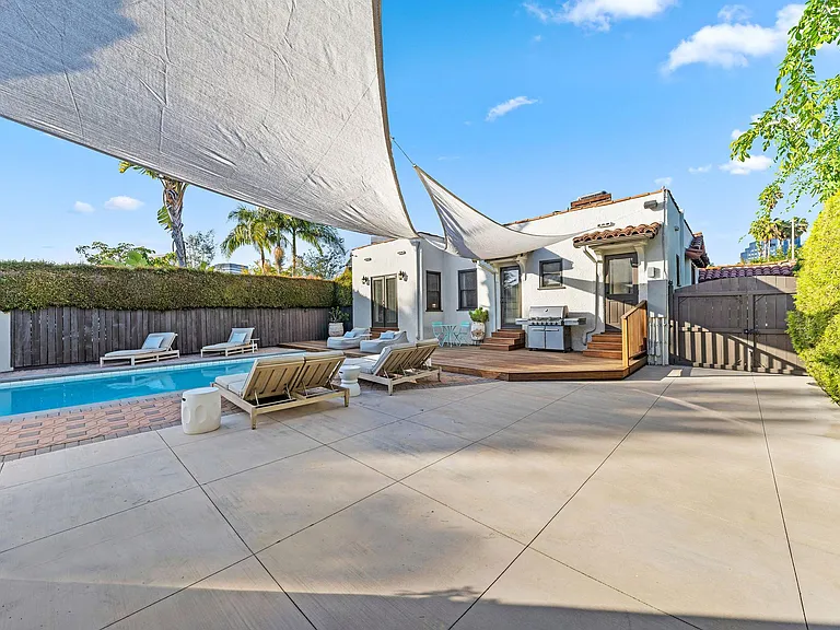 6160 San Vicente Blvd — Photo 19
