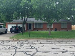 2113 Lenamon St, Waco, TX 76710