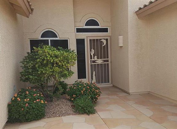 2nd image of 6121 S Sandtrap Dr