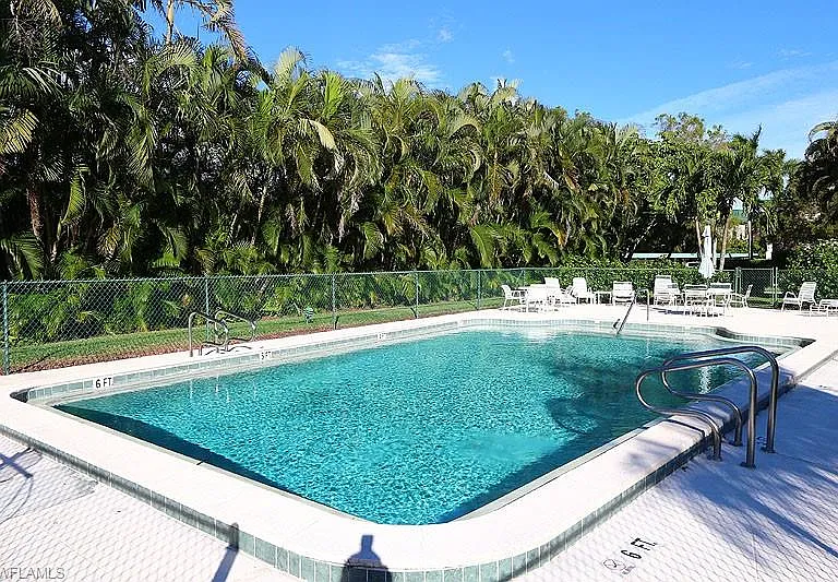 820 Ketch Dr #2 — Photo 17