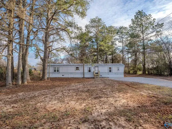 6782 County Road 236, Town Creek, AL 35672