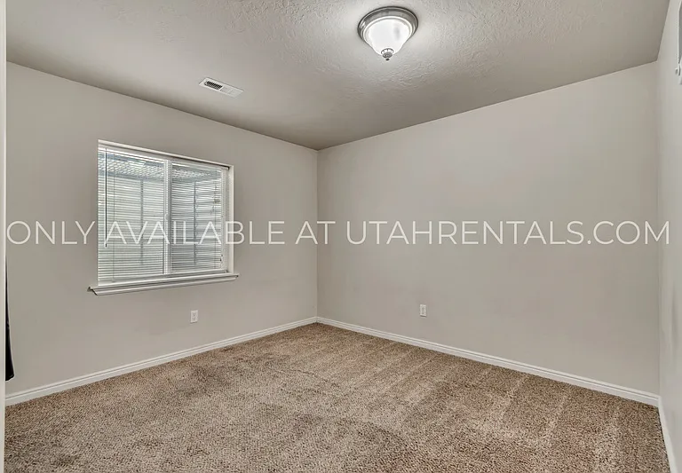 2801 S Harrow Ct — Photo 10