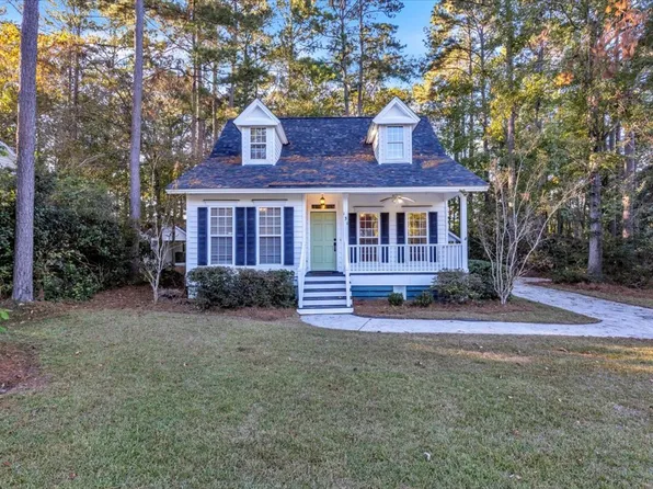 131 Brisbon Hall Dr, Richmond Hill, GA 31324