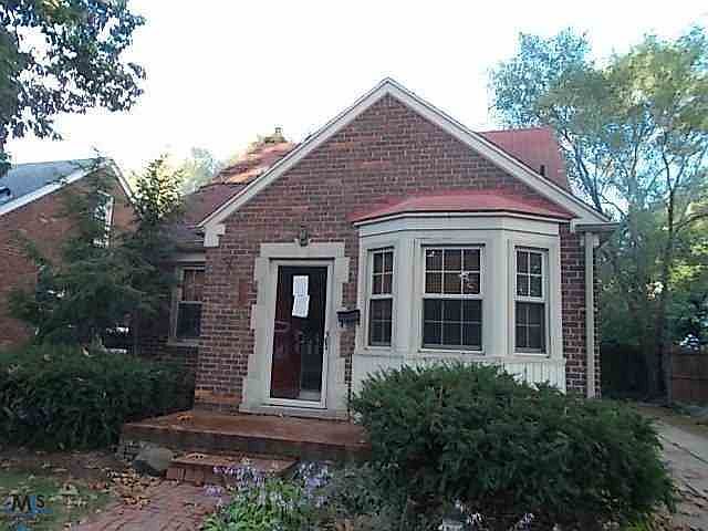 1st image of 23074 Sherman St