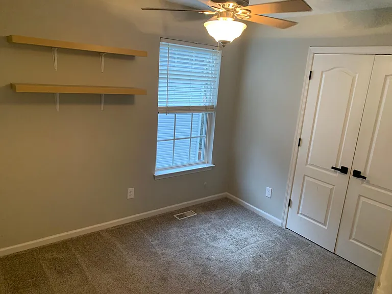113 N Gum Ave — Photo 12