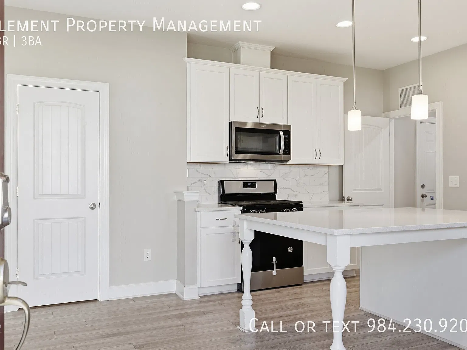 3 bed, 2.5 bath, 2041 sqft, $1,995 — Photo 3