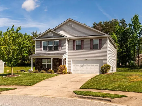 6605 Pergola Ct, Whitsett, NC 27377