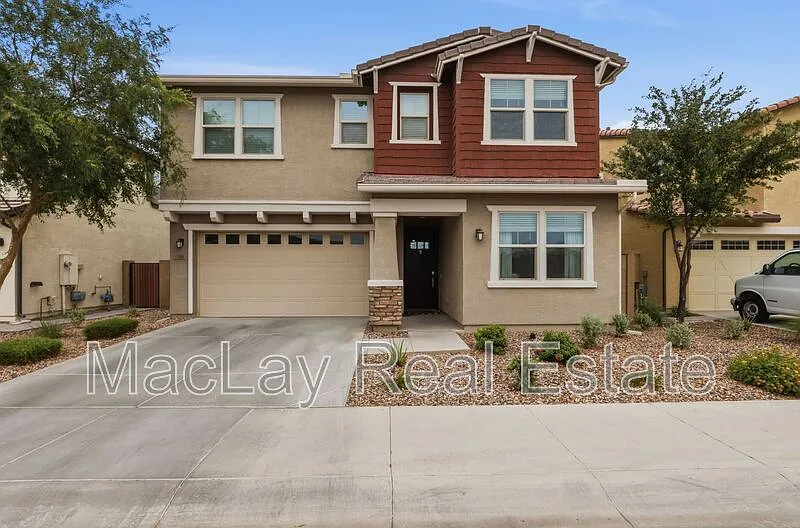 5 bed, 3.0 bath, 2719 sqft, $3,500 — Photo 1