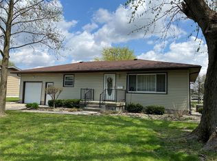 302 Apache Dr, Litchfield, IL 62056