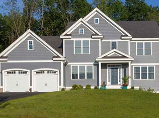 40 Scenic Dr, Manchester, NH 03104