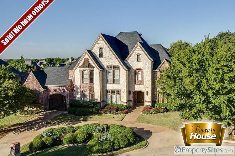 1st image of 704 Chatham Ct