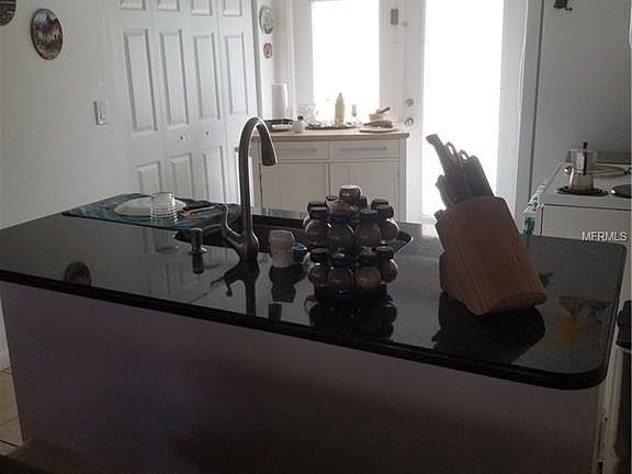 4th image of 10118 Wheatley Hills Ct