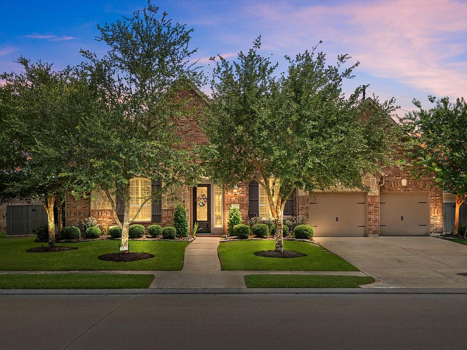 1st image of 11912 Linden Walk Ln