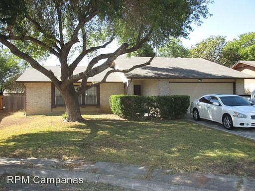 1st image of 839 De Kalb St