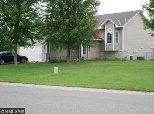 706 Isanti Pkwy NW, Isanti, MN 55040