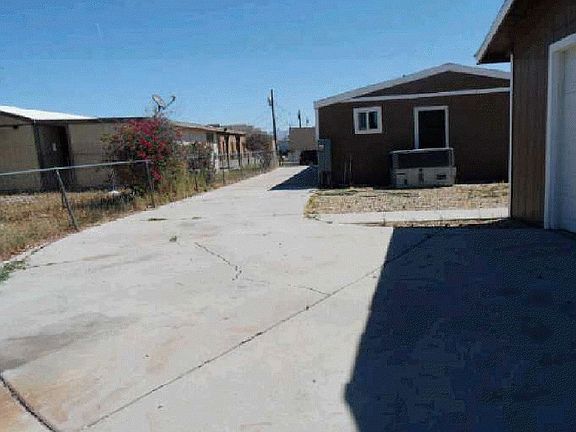 3rd image of 1735 River Gardens Dr