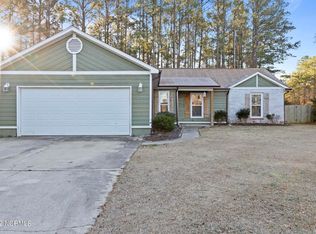 2000 Hunters Ridge Dr, Midway Park, NC 28544