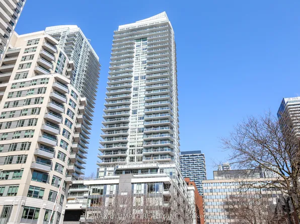 98 Lillian St #1812, Toronto, ON M4S 0A5