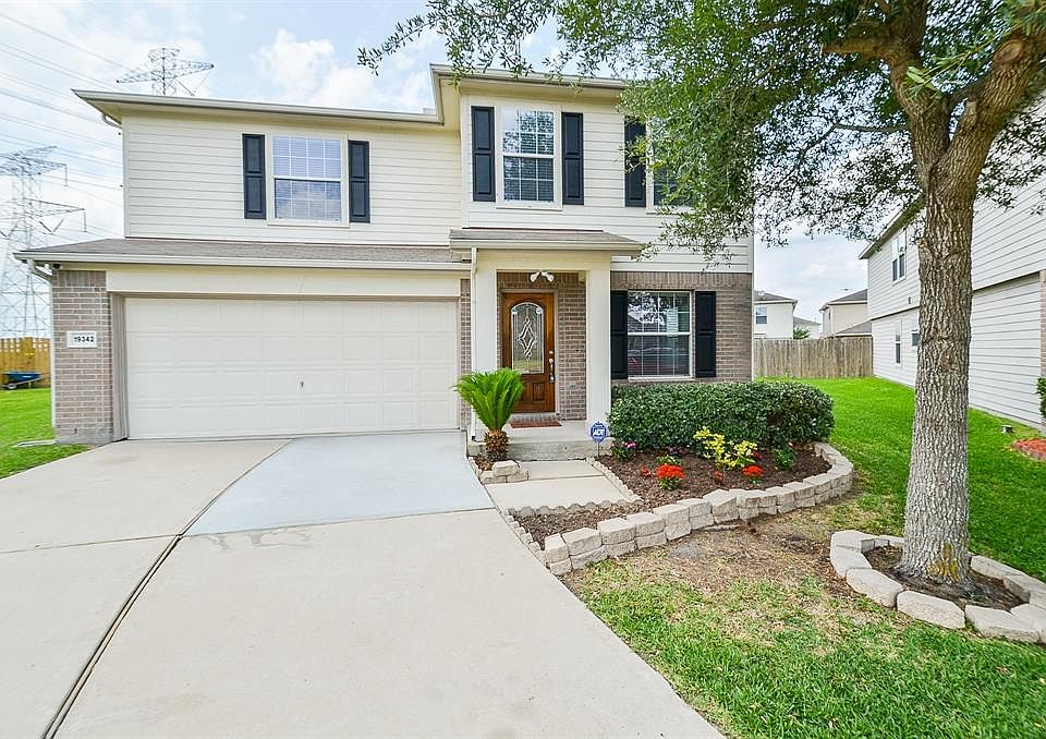 1st image of 19342 Jordans Landing Ln