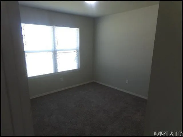 30 Erwin Dr — Photo 4