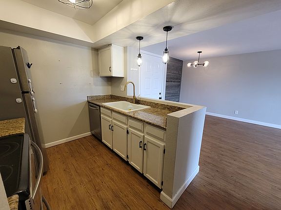 4th image of 540 N May St #2084
