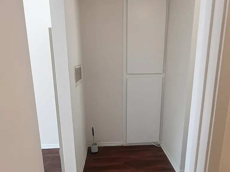 7831 Ellis Ave #4 — Photo 14