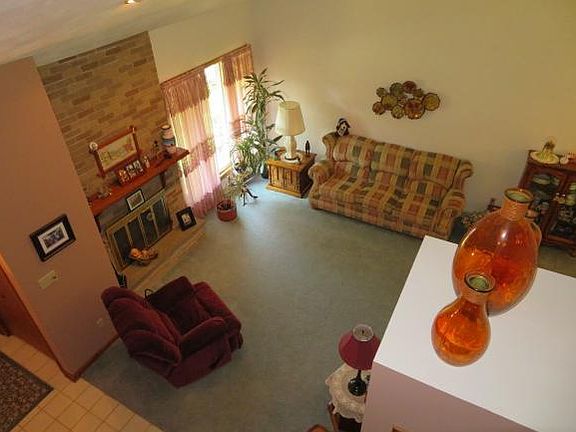 4th image of 9 Cedar Ct