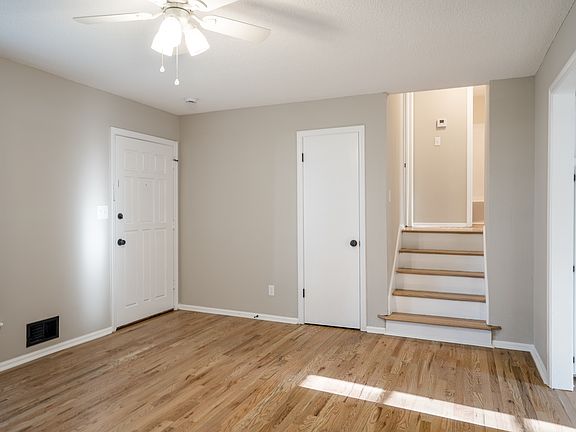3rd image of 5412 Ditzler Ave