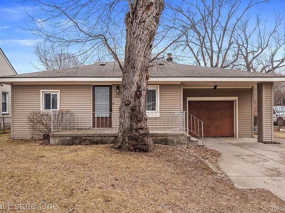 1st image of 21566 Waldron St