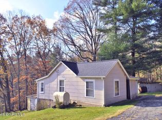 303 Brush Mountain Rd, Blacksburg, VA 24060
