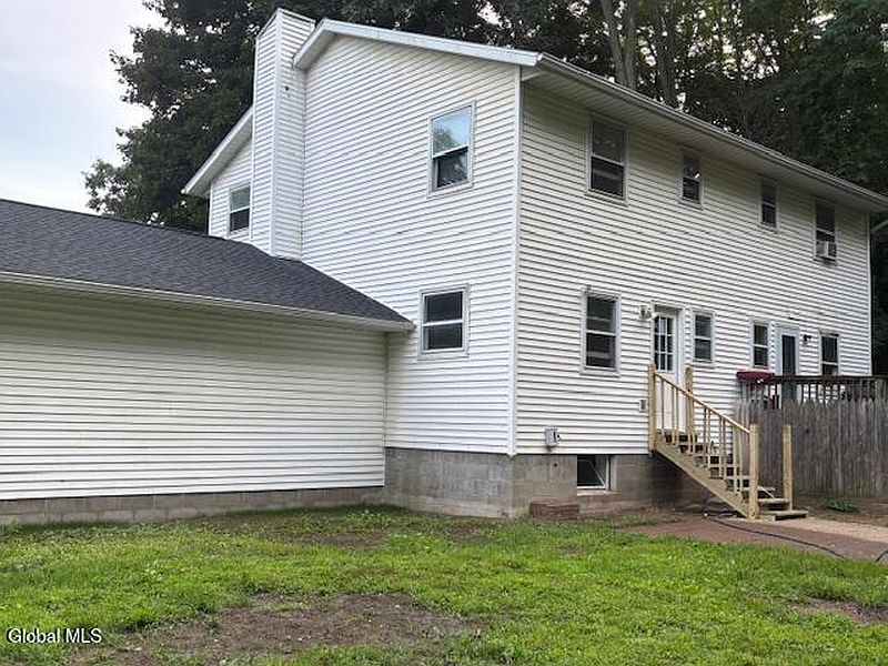 2nd image of 162 Putnam Road
