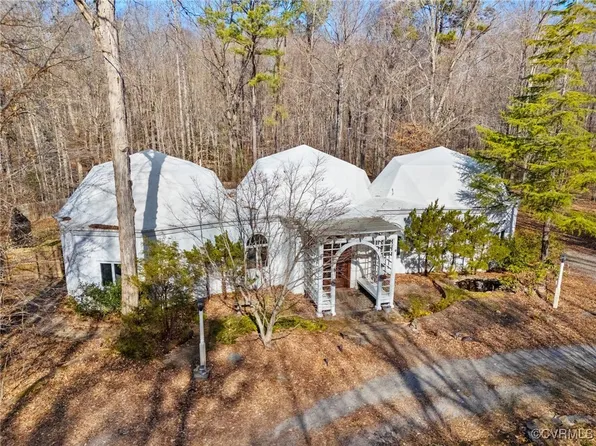 12330 Welling Hall Rd, Doswell, VA 23047