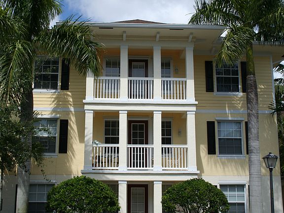 5th image of 224 Murcia Dr APT 301