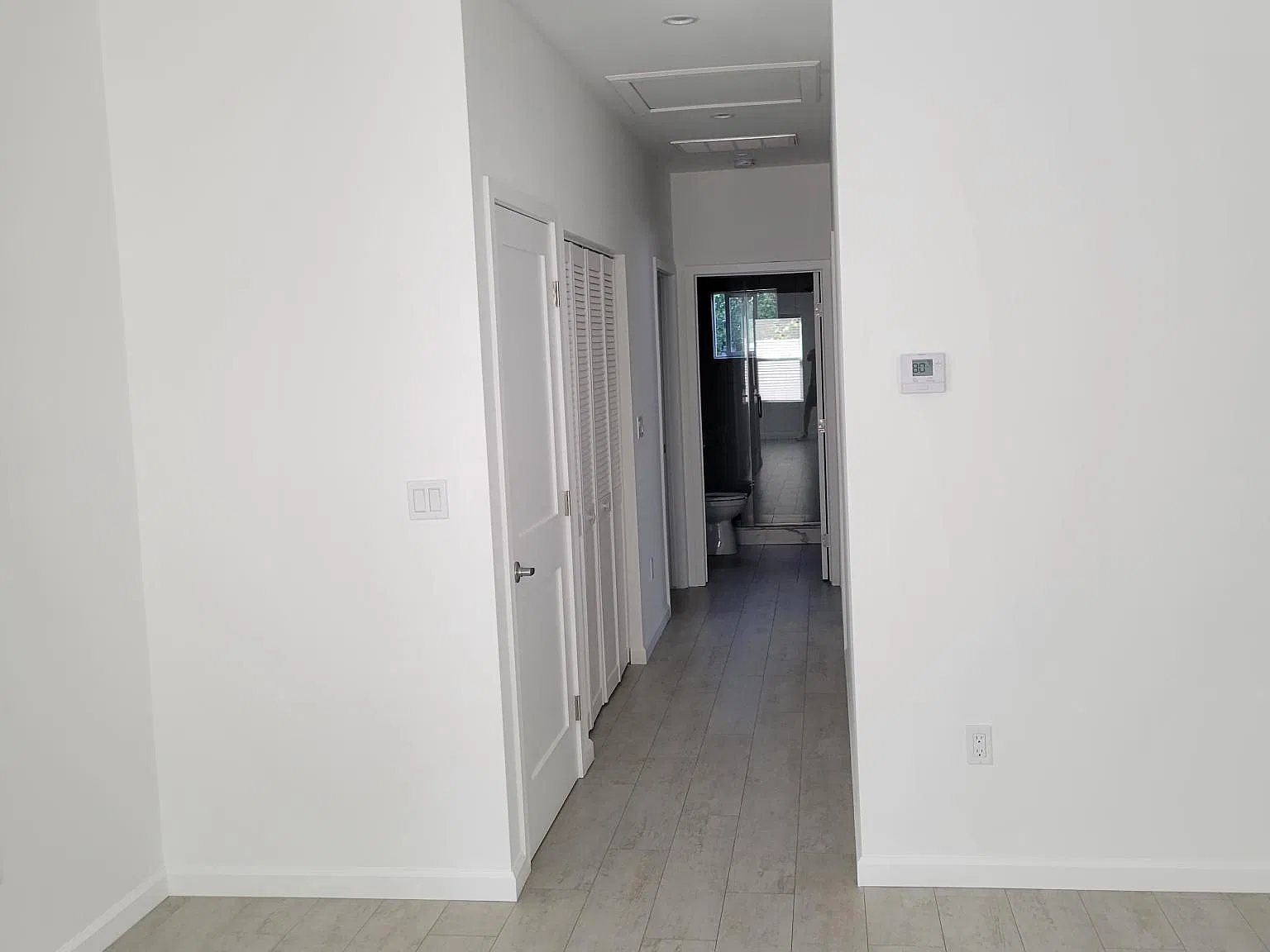4805 Placidia Ave — Photo 3