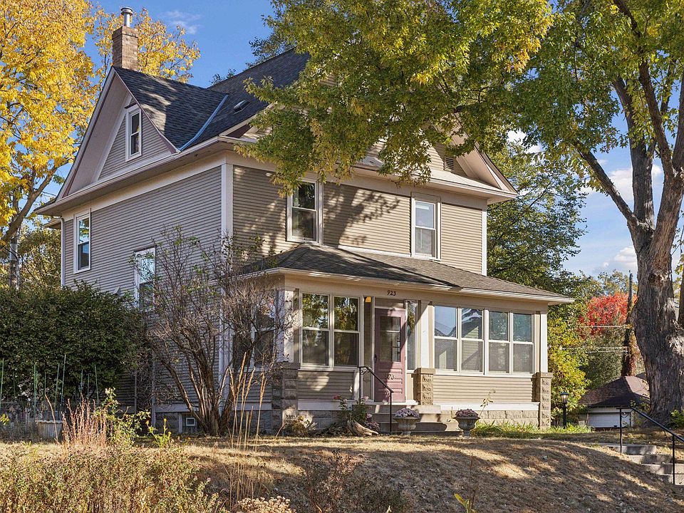 1st image of 923 Linwood Ave