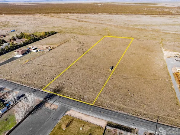 9351 NE Neppel Road, Moses Lake, WA 98837