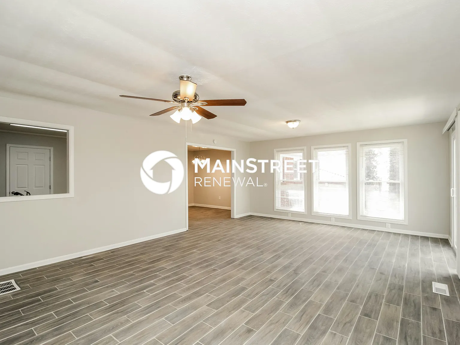 33 Skyline Dr SE — Photo 2