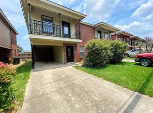 Move-In Special! 2-Bedroom, 2.5-Bath Townhome Located Across from McNeese Campus!, Lake Charles, LA 70605