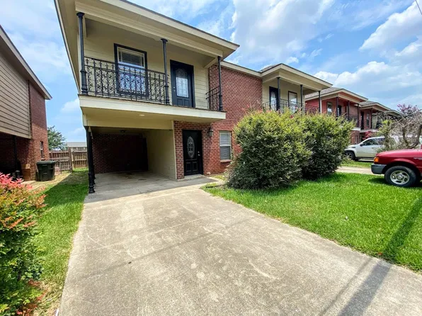 Move-In Special! 2-Bedroom, 2.5-Bath Townhome Located Across from McNeese Campus!, 333 E Sale Rd, Lake Charles, LA 70605