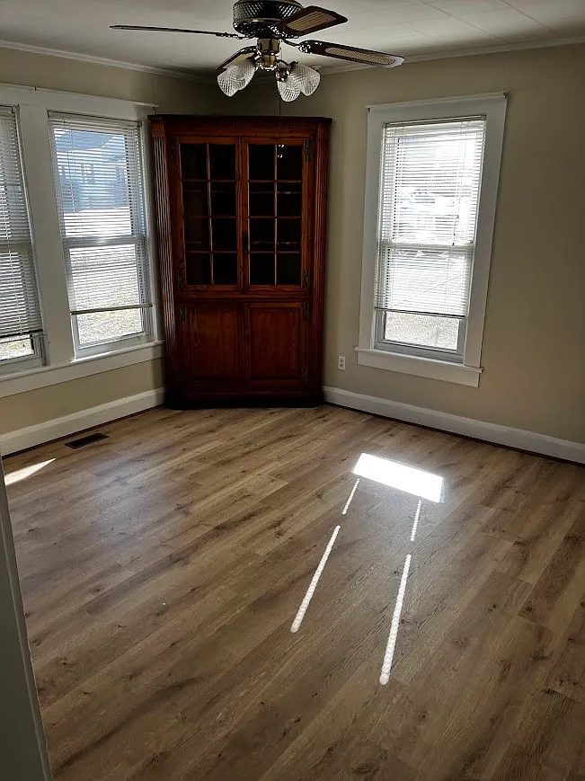 4 bed, 1352 sqft, $1,100 — Photo 3